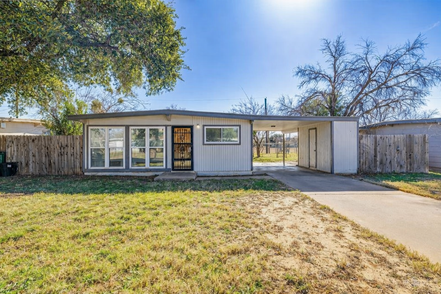 2501 S A&M Ave